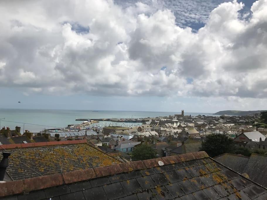 Modern Attic Studio Apartment With Harbour Views Penzance Buitenkant foto